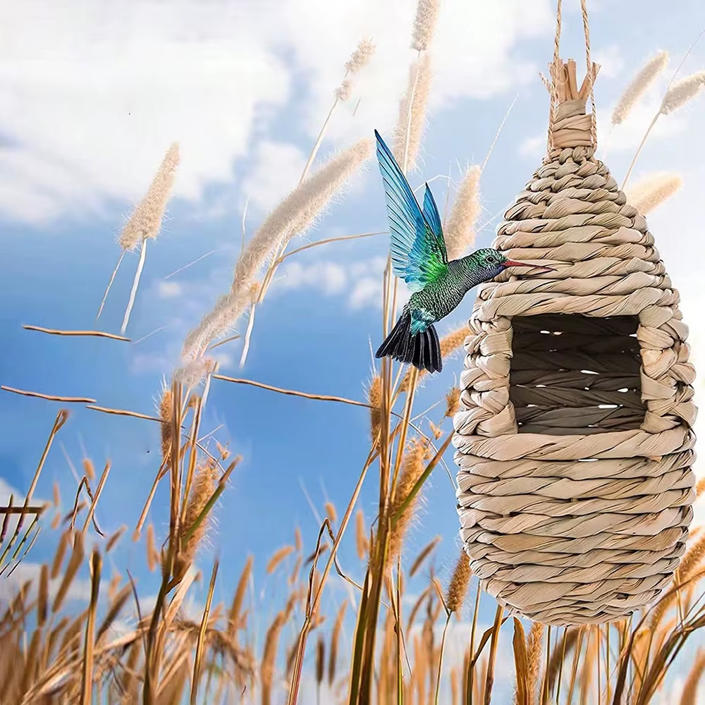Casa de pájaro artesanal para exterior con diseño tejido creativo para colgar - Nido de pájaros decorativo para jardín — imagen 3