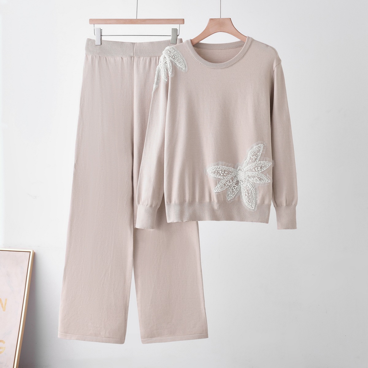 Butterfly round neck sweater set — image 5
