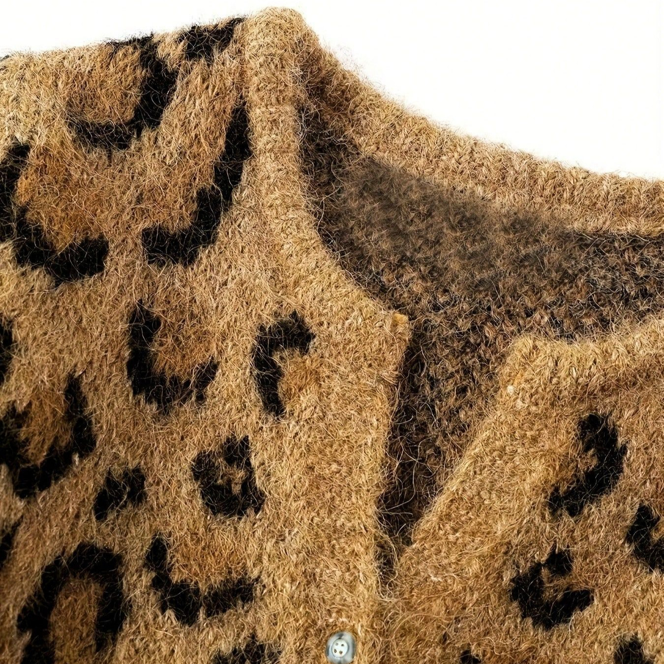 Laid-back Leopard Print Melange Cardigan Sweater, Retro Short Slim Fit Outerwear — image 5