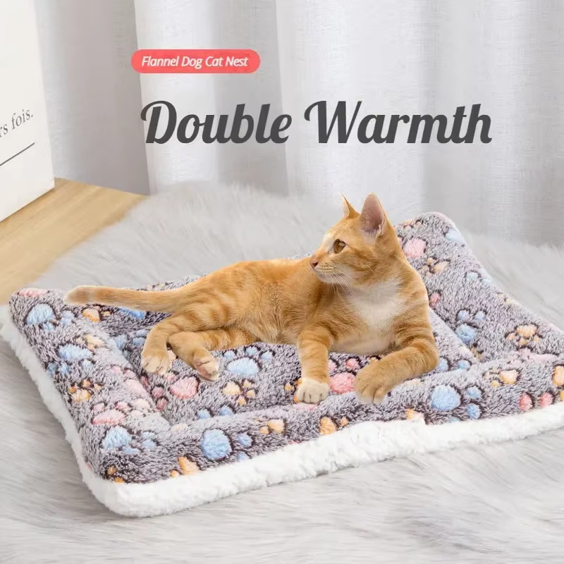 Double-sided Pet Mat Mats Short Plush Pet Sleeping Bed for Cats Small Dogs Cute Pet Pad Blanket Warm Kitten Cushion Cat Sofa Bed — imagen 3