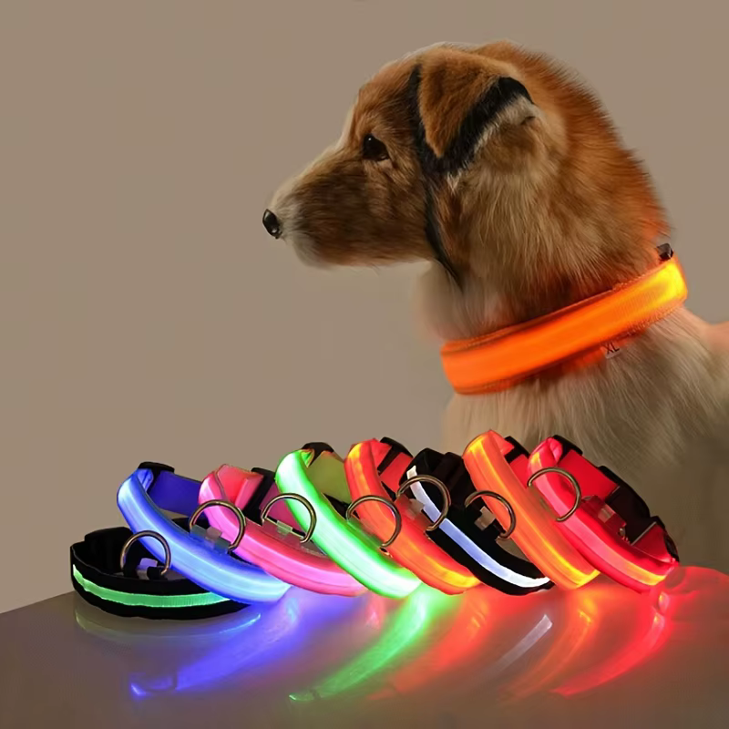 Llave de perro con led y efecto flash de seguridad para noche, nylon brillante fluorescente y luminoso para mascotas caninas — imagen 1