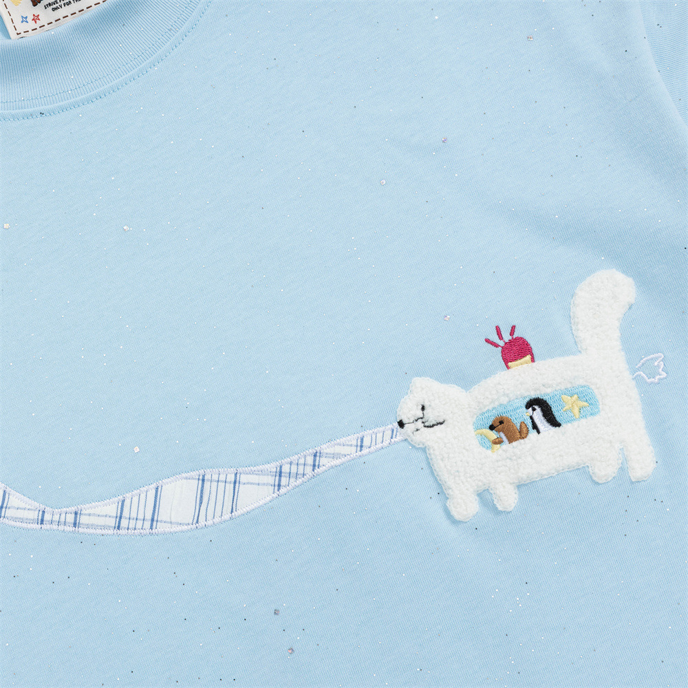 Cartoon kitten embroidered short sleeved t-shirt — image 4