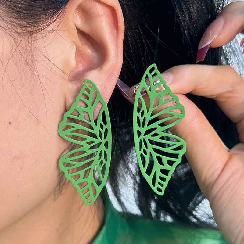 Hollow out butterfly earrings, simple and solid color fashionable earrings — image 11