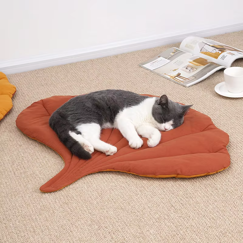 Manta de Almohada para Gatos y Perros con Forma de Hoja de Algodón Suave — imagen 3