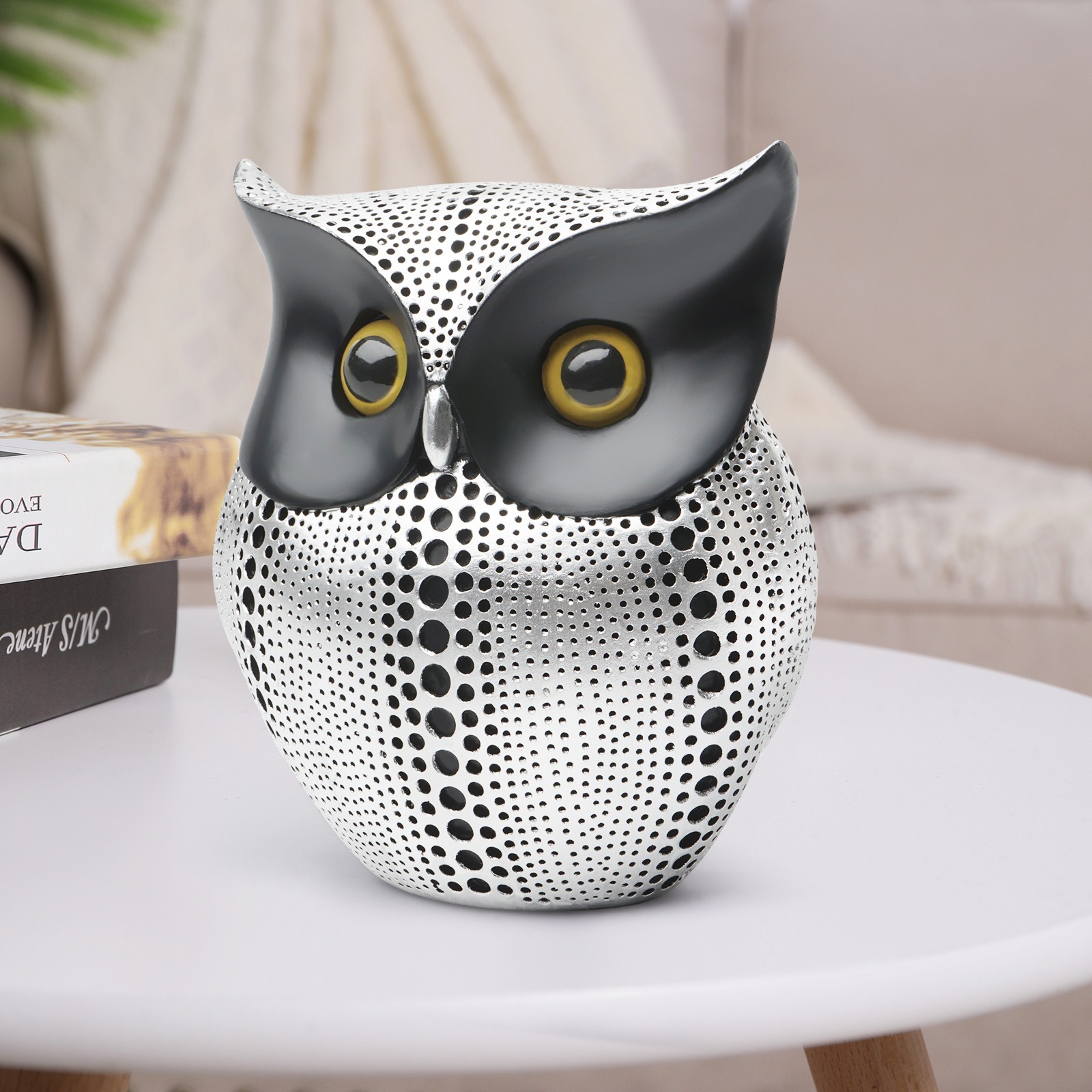 Minimalist Owl Resin Home Decoration — image 6