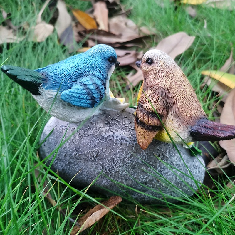 Garden simulation bird with pastoral resin ornaments — image 5