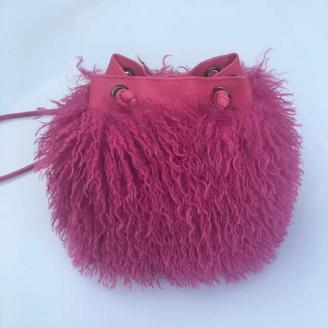 Bolso de cubo de lana de pelo largo para mujer, lujo, con piel de oveja mongol, estilo playa, piel de lana falsa, bolso de hombro de una mano — imagen 6