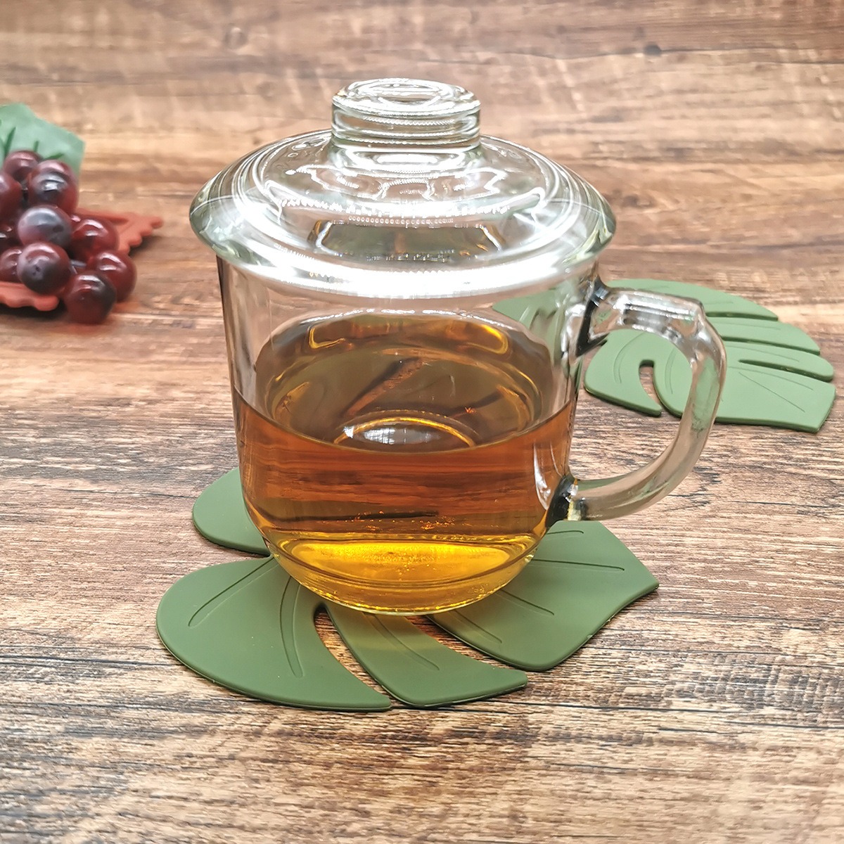 Cojinete de hoja para tortuga de silicona - Platos, tazas y bandejas impermeables — imagen 1