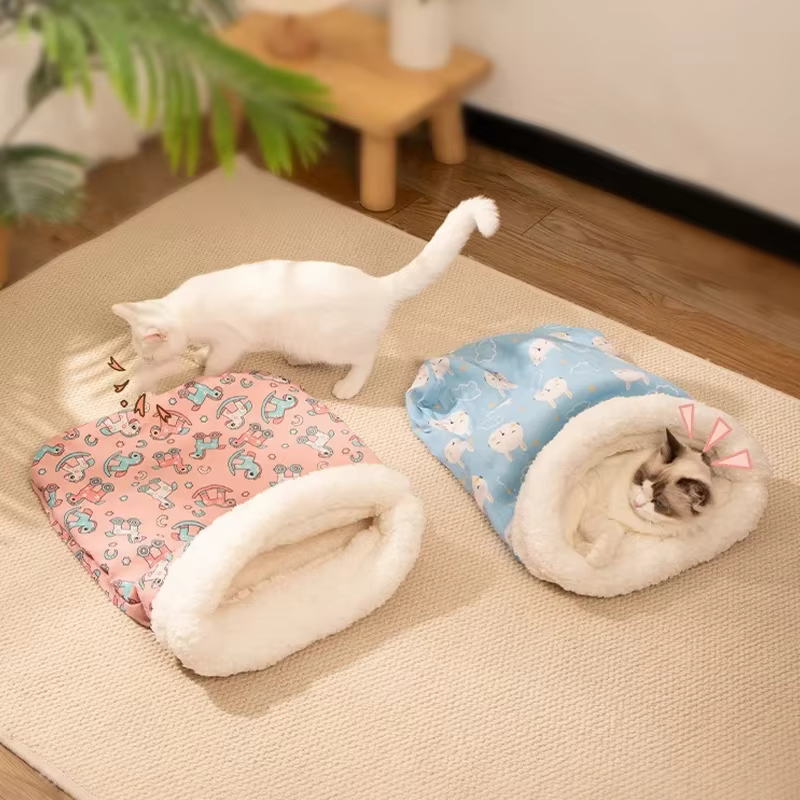 Cama de Dormir para Mascotas con Lana de Cordero para Invierno: Bolsa Caliente para Gatos y Kitten — imagen 1