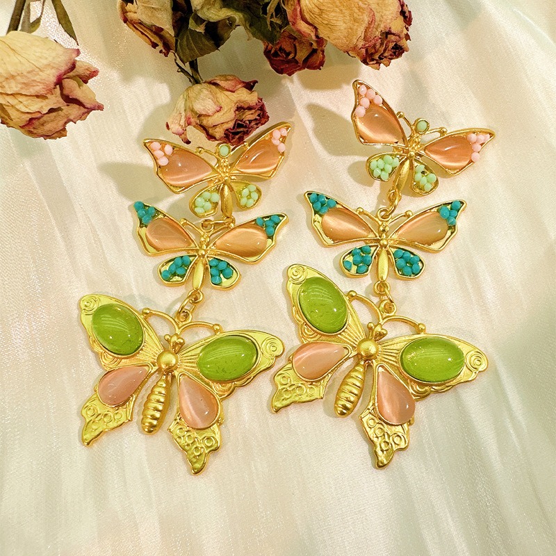Alloy inlaid glass bead butterfly earrings for women — image 2