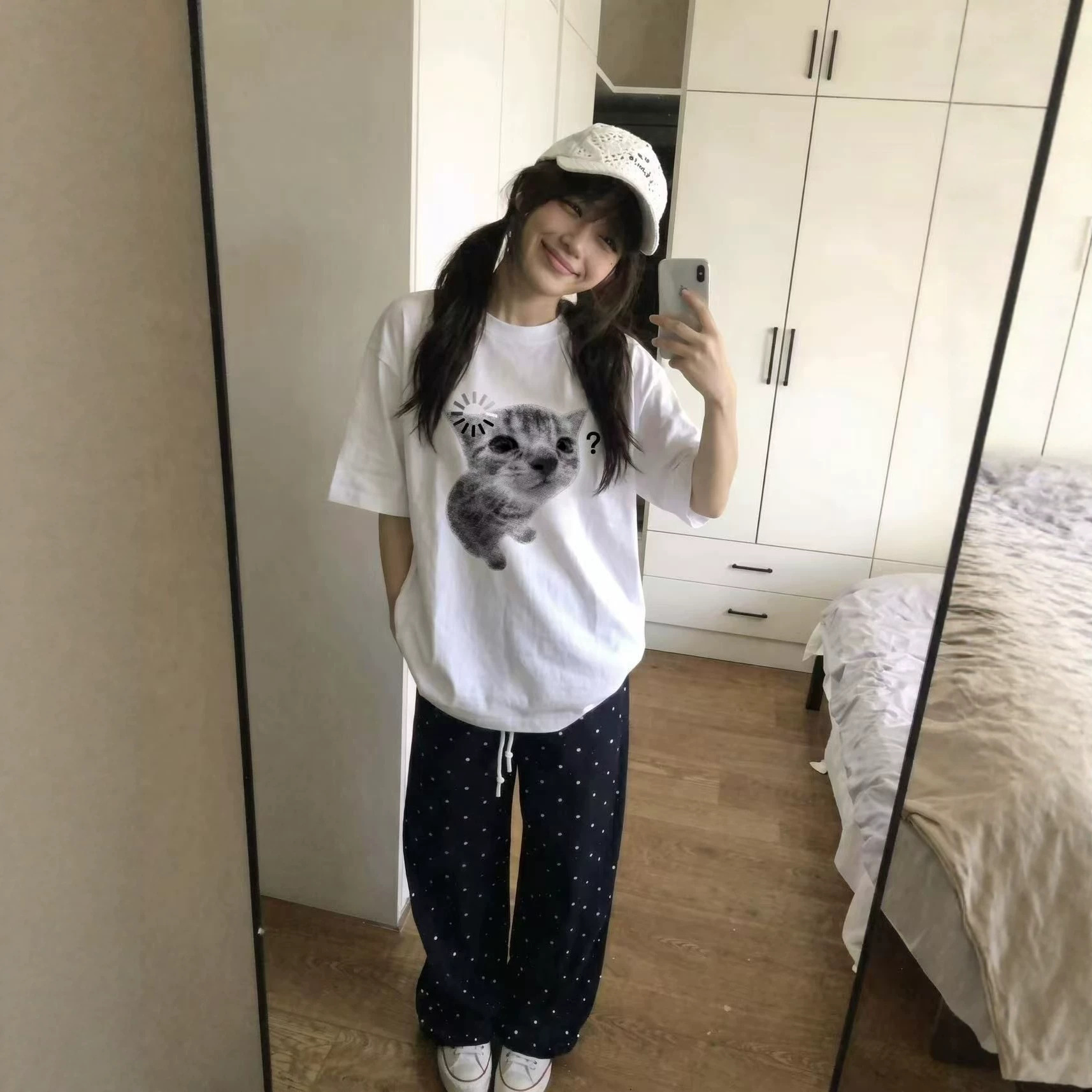Mark Cat Print Short Sleeve T-Shirt for Men and Women — image 6