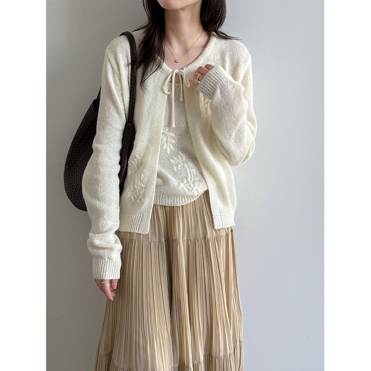 Deer West Autumn New Knitwear Set with Tie-Up Sweater, Women's Knitted Jacket and Short Top — image 7