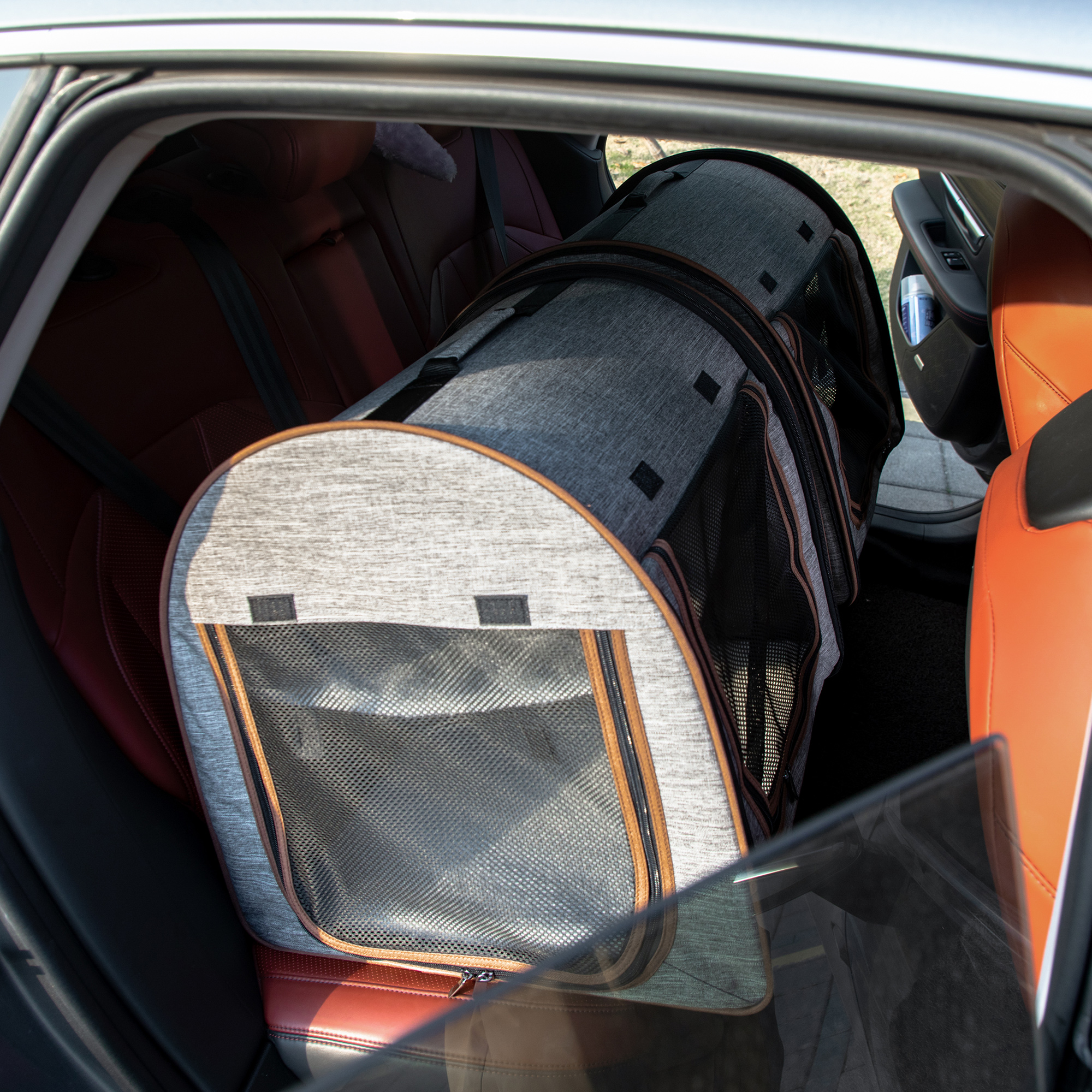 Transportadora Blanda Portátil para Gatos de 39", Jaula para Gatos, Jaula de Viaje para Perros con Divisor, Dos Compartimentos, Cojines Suaves y Bolsa de Almacenamiento, Fácil de Plegar, Gris Claro — imagen 7