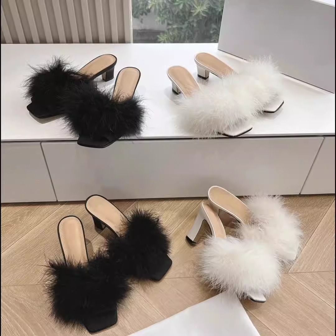 Zapatillas de media punta con pelo de camello y tacón grueso — imagen 8