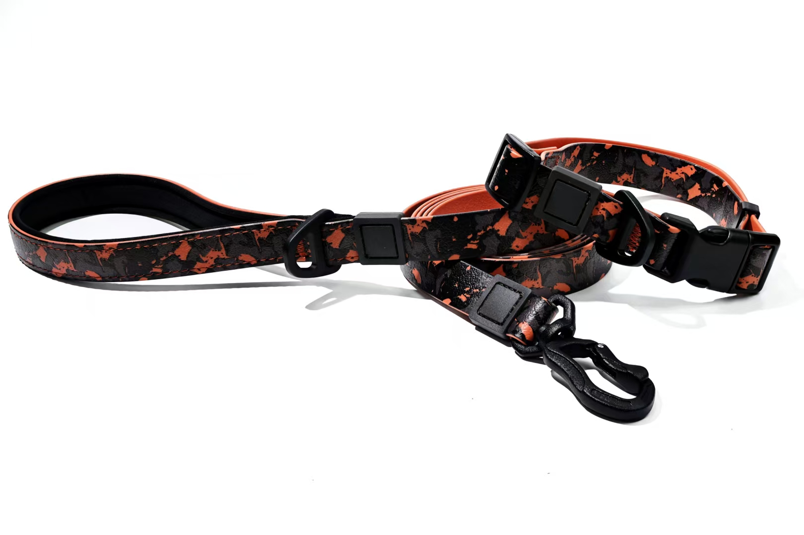 Set de Guía para Mascotas con Camuflaje UV y Textura Embossed - Estilo y Funcionalidad Perfectamente Combinados — imagen 12