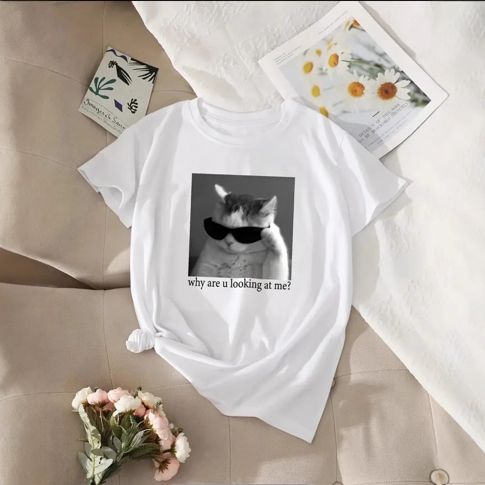 Cat printed short sleeved t-shirt — image 3