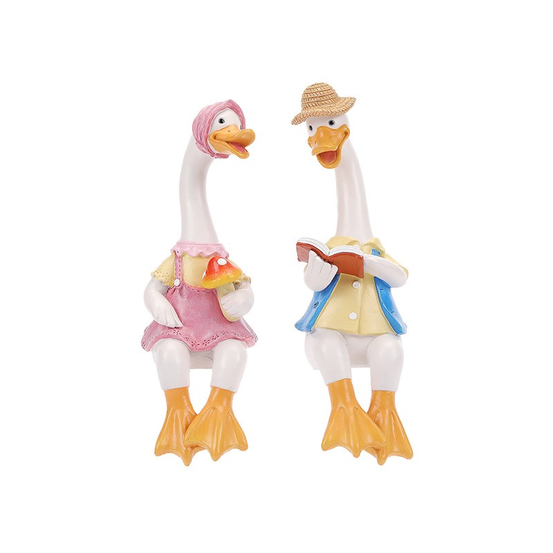 2 Pcs Sitting Couple Duck Garden Statues Outdoor Fence Decor Cute Resin Ducks — image 1