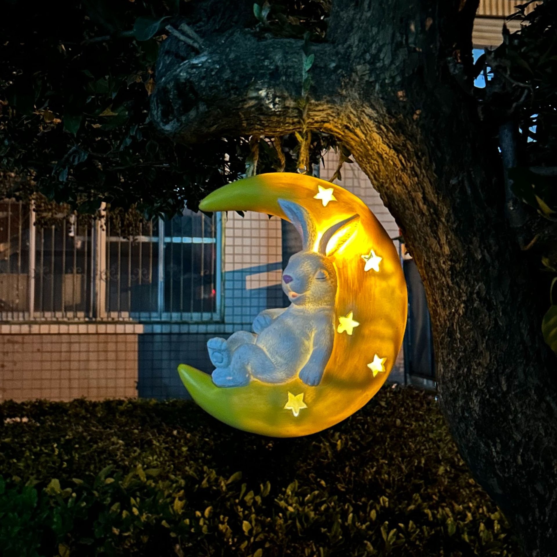 Lámpara solar para columpio de conejo con resina — imagen 7