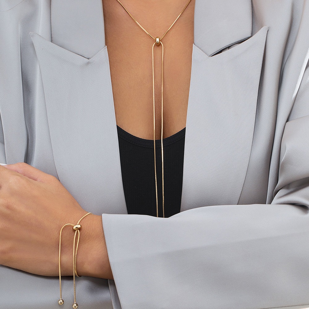 Collar largo con borla simple y versátil, con cadena de hueso de serpiente metálica cuadrada ajustable y de moda — imagen 1