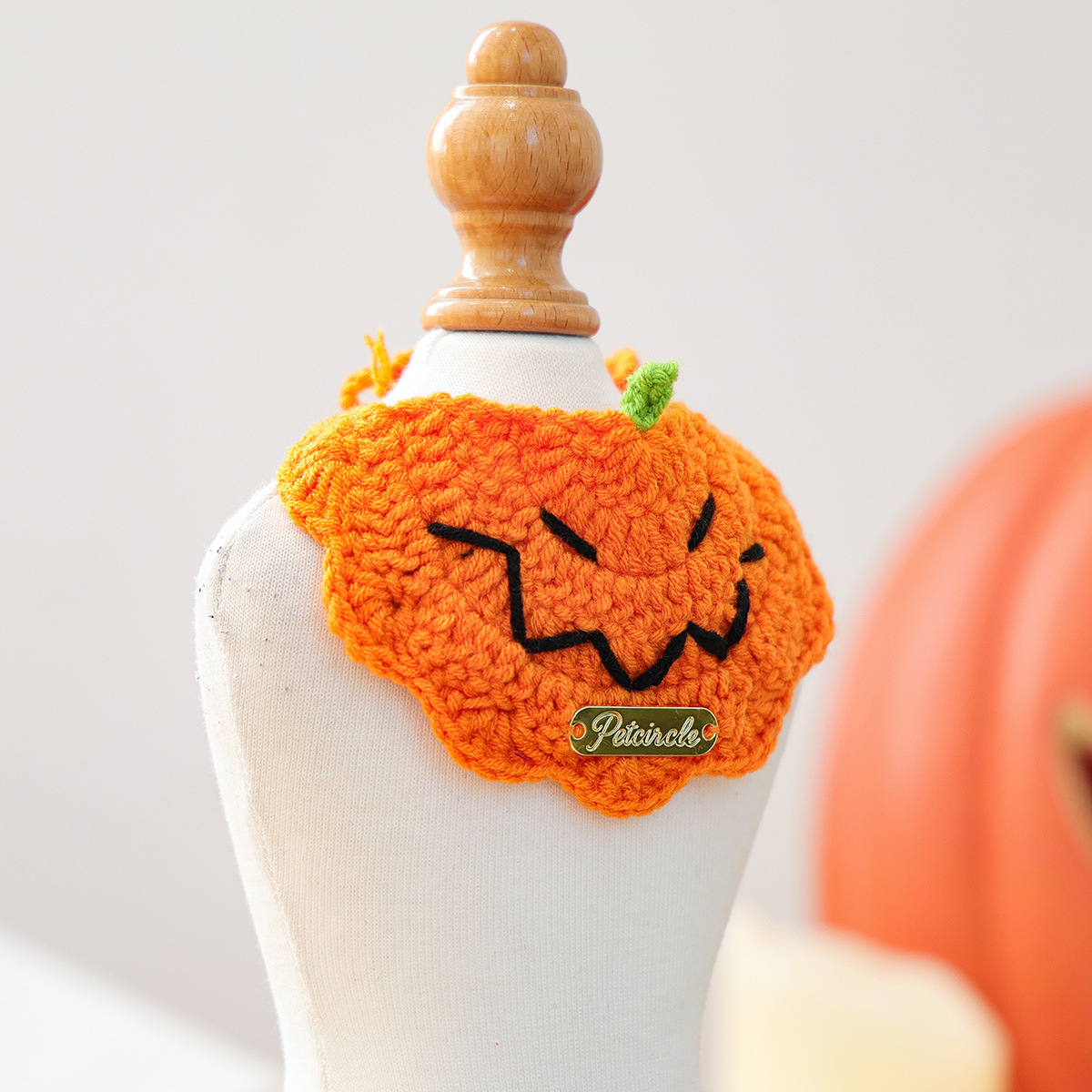 Pet Accessory Halloween Gold Label Knit Bandana Cat Dog Bib Ghost Festival Cartoon Pumpkin Tied Neckwear — image 5