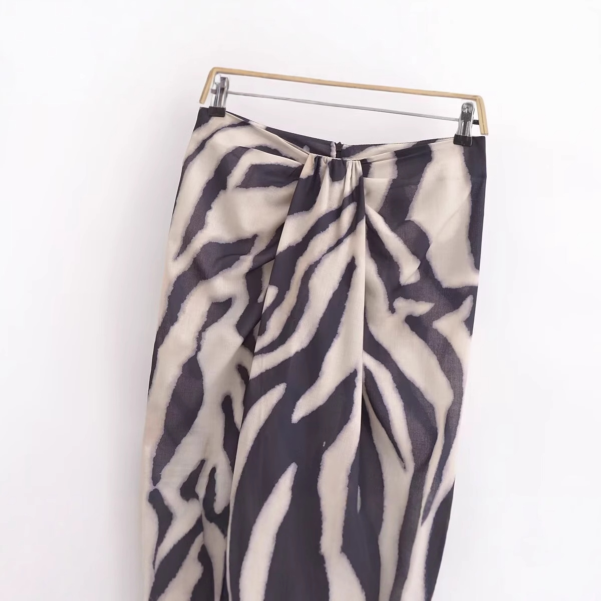 High waist slimming animal pattern slim fit skirt for women — image 3