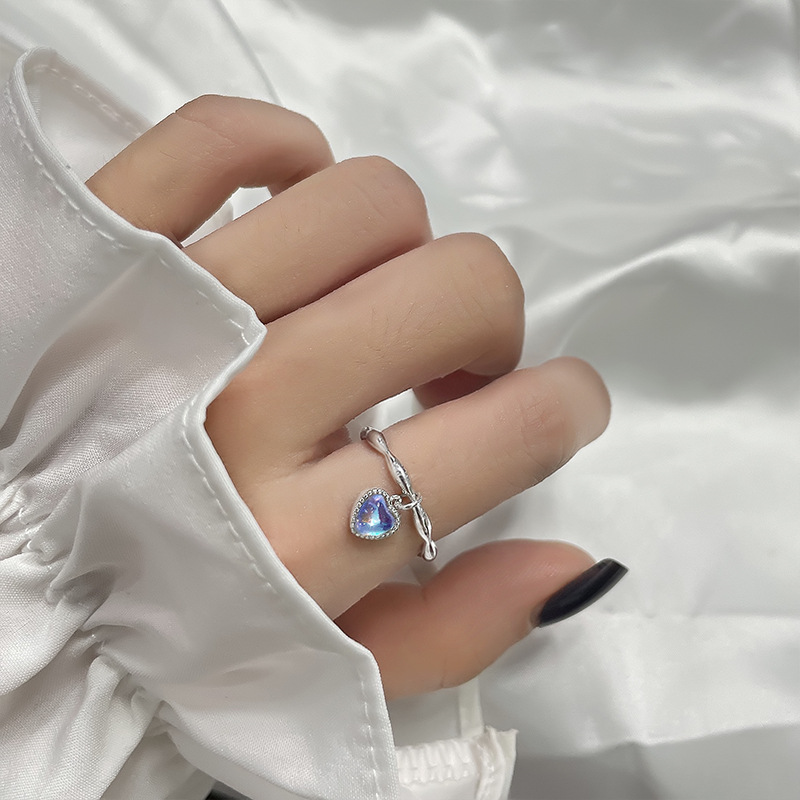 Ancient Cat Ning Moonlight Stone Love Ring Female INS Sweet Cool Olive Beads Design Personalized Rice Heart shaped Index Finger Ring — image 1