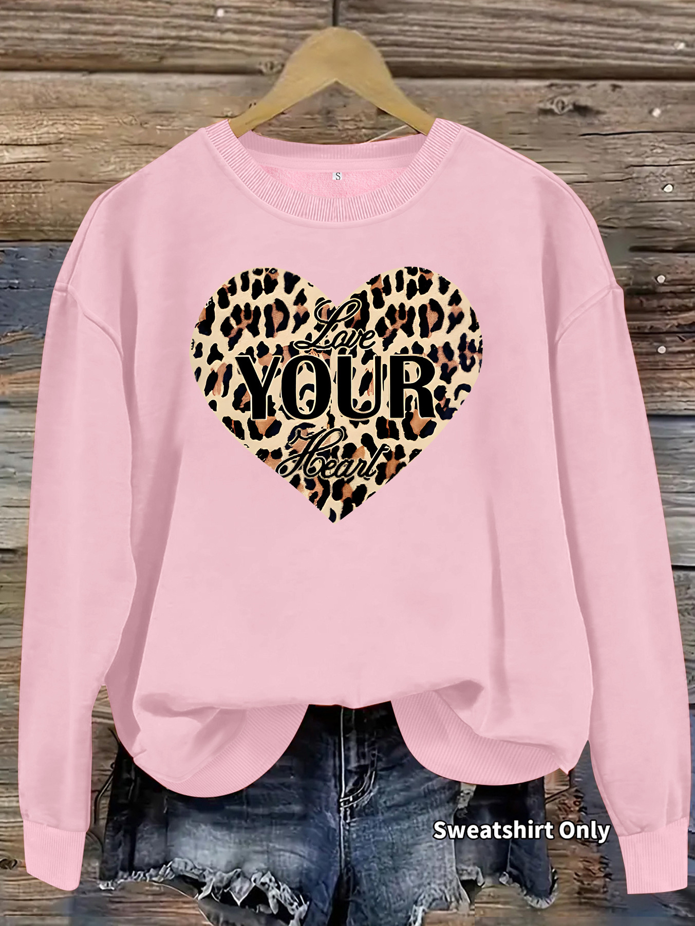 Leopard patterned heart-shaped fleece hoodie — image 8