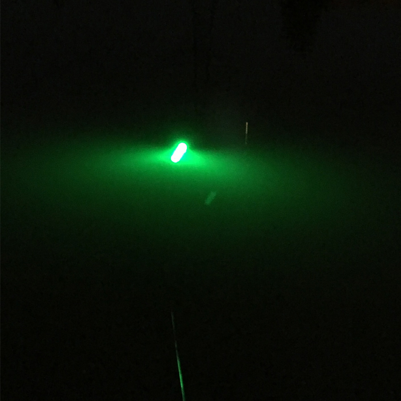 Lámpara LED subacuática para recolección de peces — imagen 1