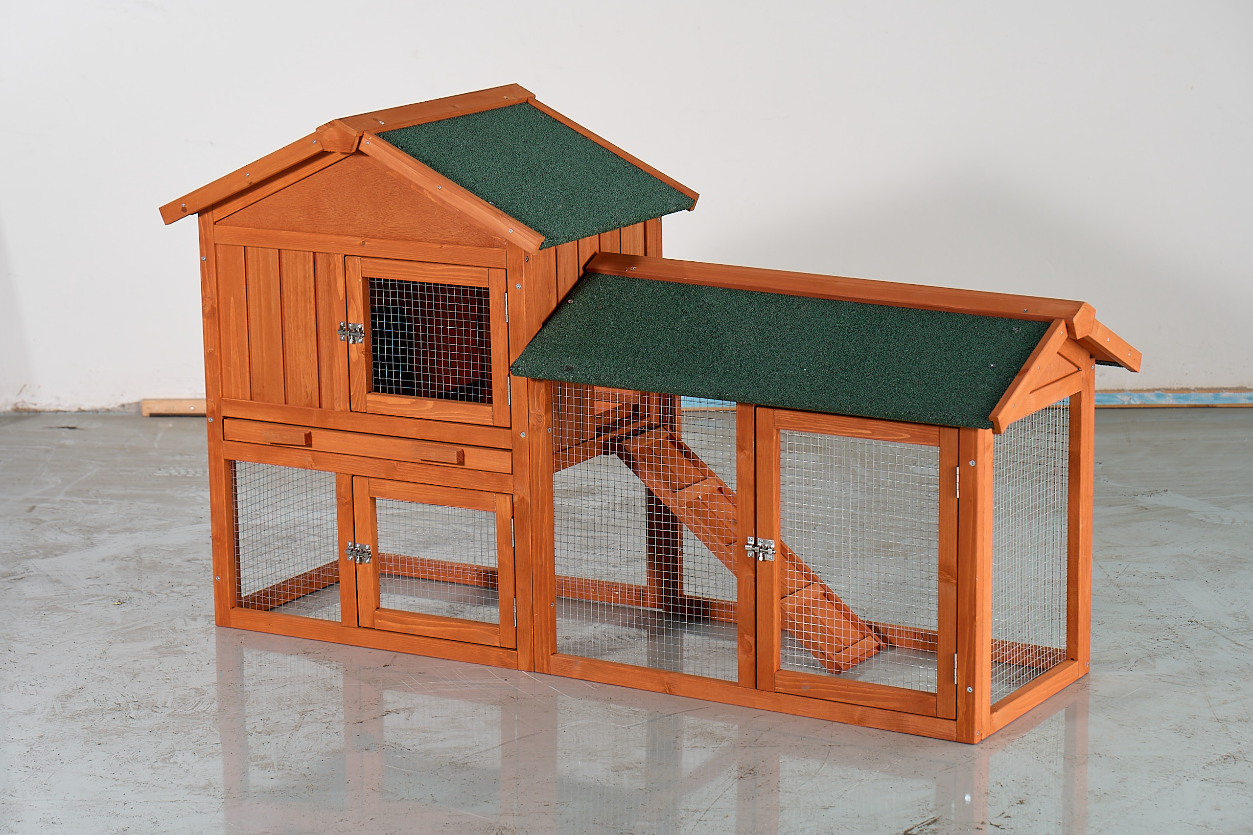 Large Wooden Rabbit Hutch, 2-Story Outdoor Bunny Cage With Waterproof Asphalt Roof, Pull-Out Tray & Ramp, Fir Wood Pet House For Rabbits, Chickens, Guinea Pigs Brown & Green — imagen 5