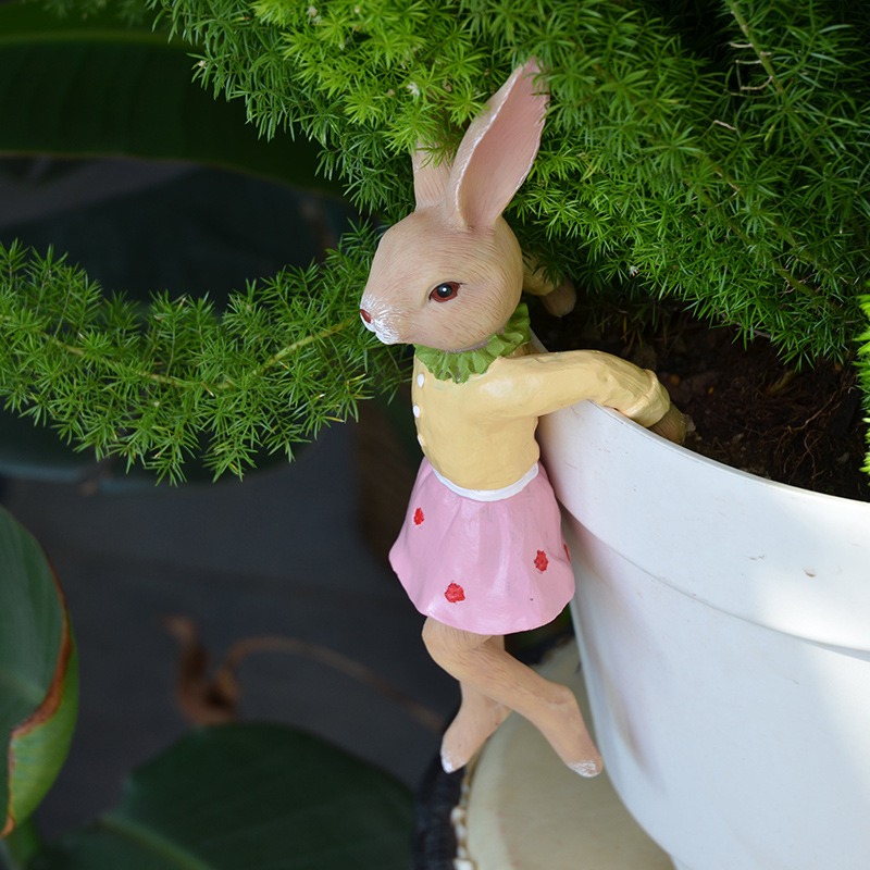 Crawling Bunny Hanging Flower Pot Decoration Balcony — image 3