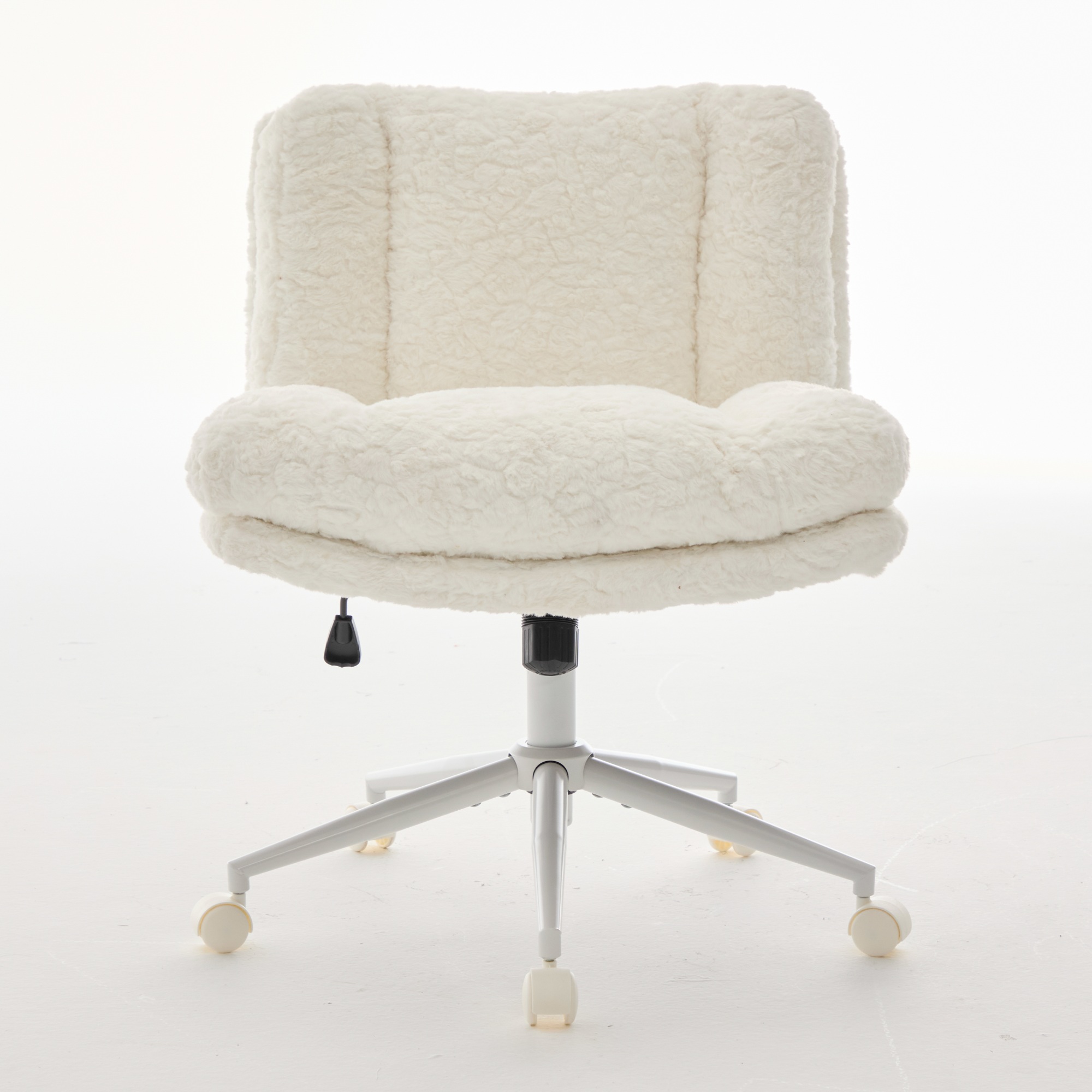 Silla de Oficina con Asiento más Ancho de 26.4 Pulgadas, Silla para Hogar con Pelo de Conejo Artificial y Base Metálica, Silla de Escritorio Regulable con Giratorio y para Vestidor en Crema — imagen 2