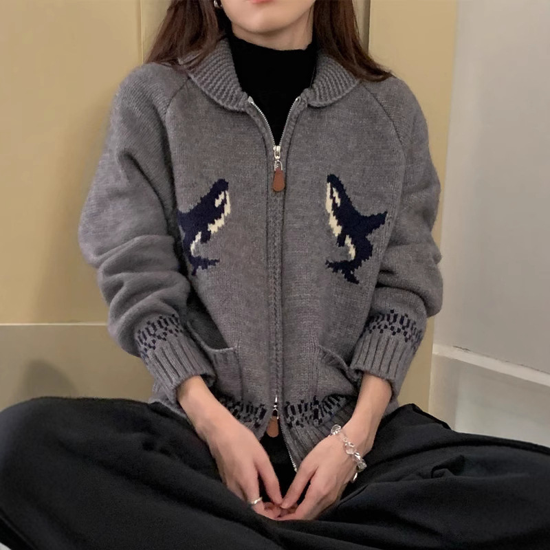 Dolphin design sweater jacket — image 3