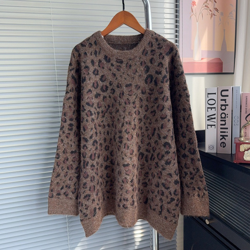 Leopard print round neck pullover sweater — image 8