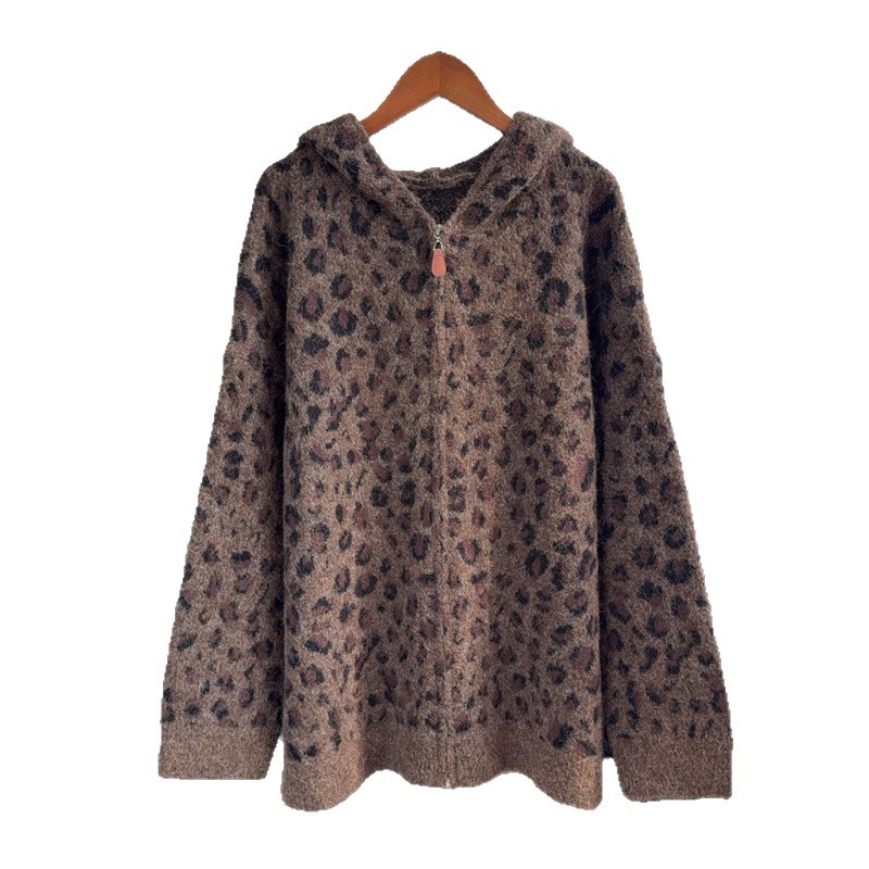 Hooded leopard print sweater — image 1