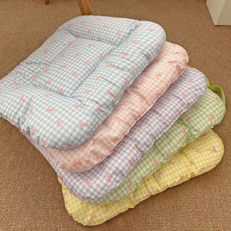 Cute Soft Checkered Bow Pet Bed; Universal Four Season Usage; Dog and Cat Cotton Mattress; Furniture and Accessories for Pets — image 1