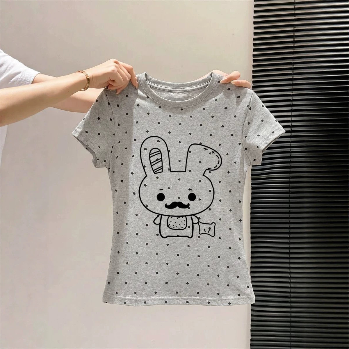 Camiseta de Manga Corta con Dots y Letras — imagen 4