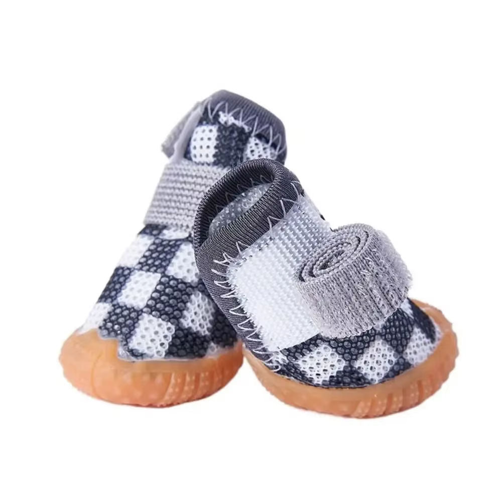 Set de 4 Piezas de Zapatos para Perro, Transpirables, Antideslizantes y Resistentes al Desgaste, Botas de Malla Hueca, Zapatos Suaves de Malla para Cachorros, Protectores de Patas — imagen 6