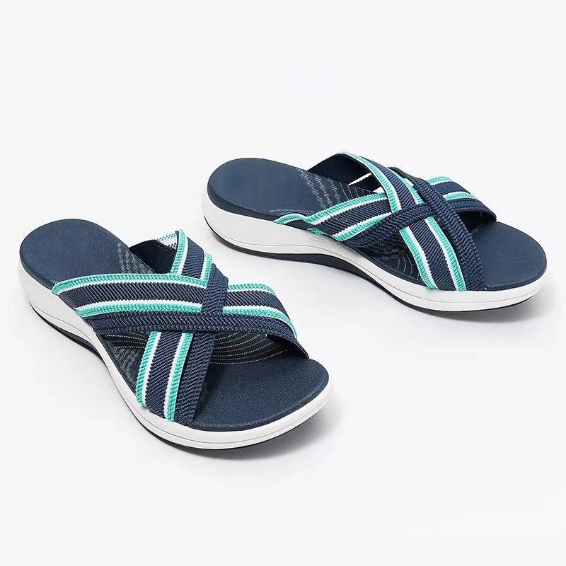 Flat bottomed sloping and fish mouthed flying woven cross sandals for women's slippers — image 4