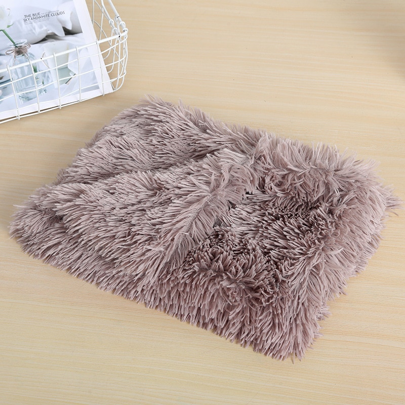Manta de Plush para Perros y Gatos: Cubreleta Suave y Caliente para Dormir, Tamaño Pequeño, Medio, Grande — imagen 12