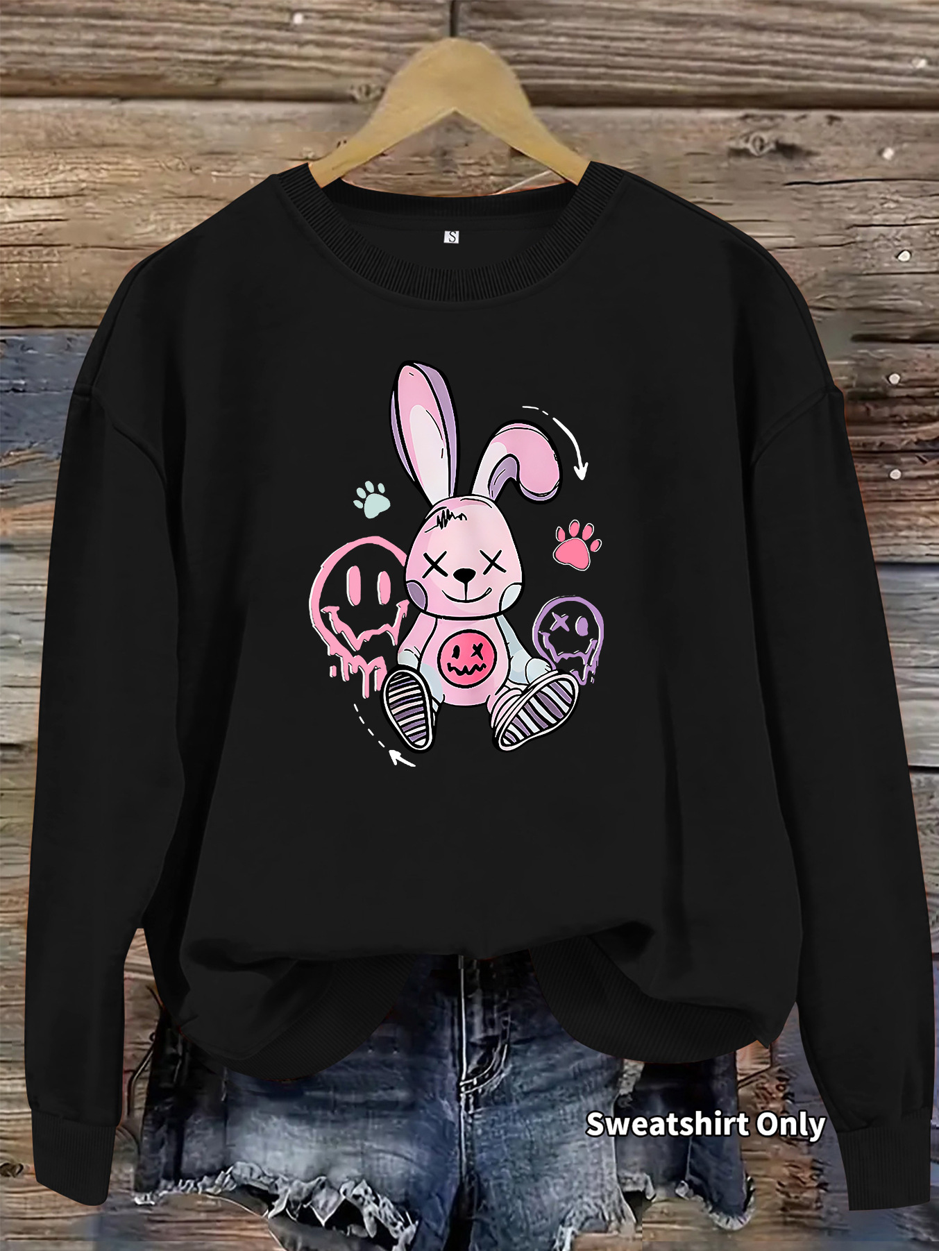 Graffiti rabbit print round neck fleece hoodie — image 10