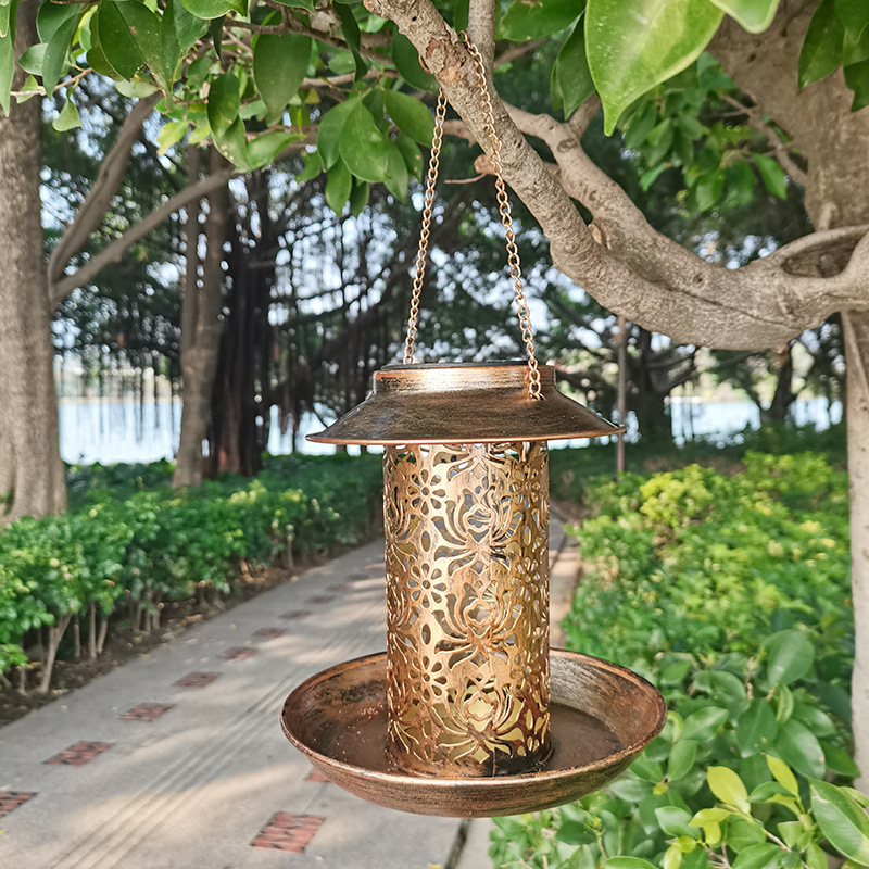 Outdoor solar powered lamp metal hanging bird feeder feeding and watering dual-purpose bird feeder decorative lamp — image 4