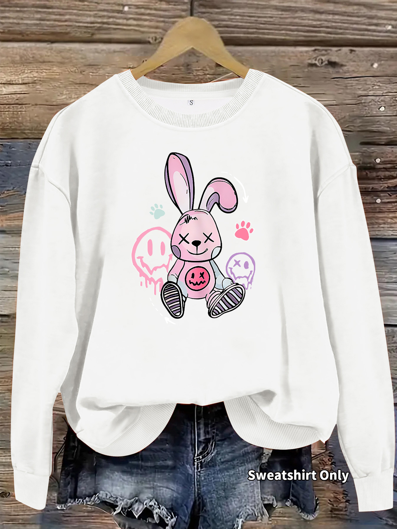 Graffiti rabbit print round neck fleece hoodie — image 7