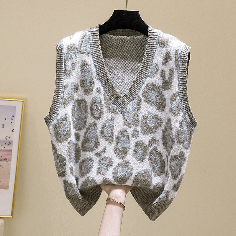 Retro Leopard Print Knit Vest for Women, Loose Outerwear V-Neck Sleeveless Sweater Top — image 8