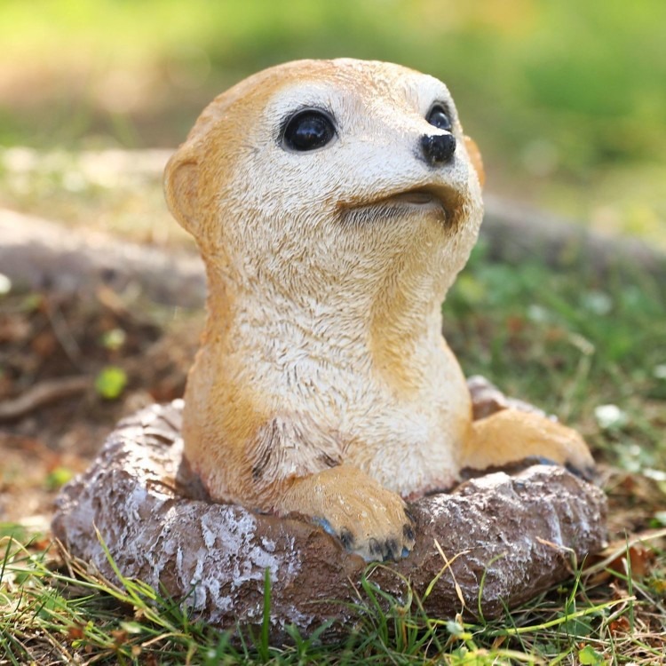 Outdoor simulation of meerkat and mongoose ornaments — image 2