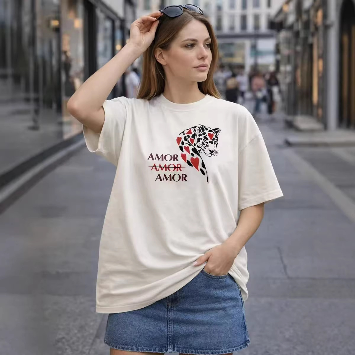 Cheetah pattern short sleeved T-shirt for women — image 5