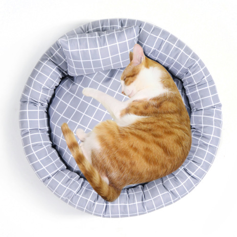 Caja de Animales Winter Plaid - Nido Redondo Pequeño con Almohadilla para Gatos y Perros — imagen 3
