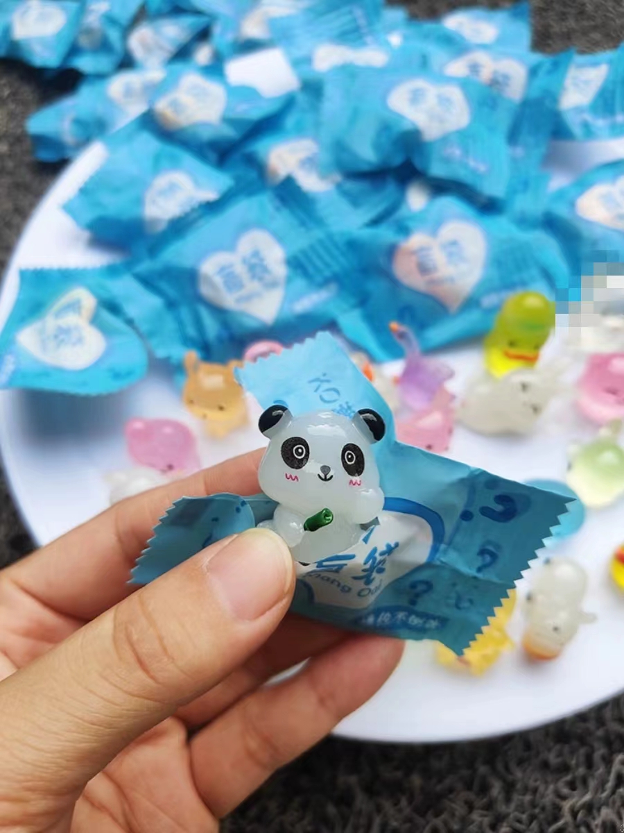 Luminous Three-dimensional Cartoon Small Animal Model Toy — image 3