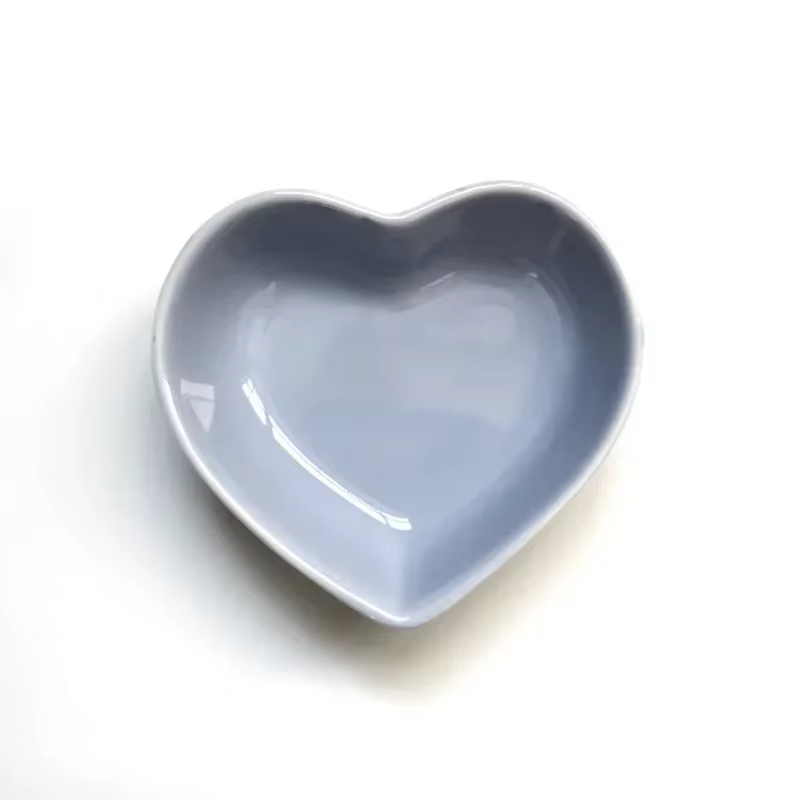 Hamster Feeding Bowl Colorful Heart Shape Ceramic Plate Food Water Bowl For Rabbit Guinea Pig Small Pets Feeder Pet Supplies — image 4