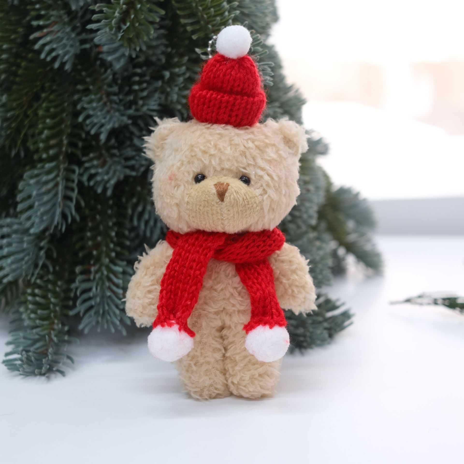 Oso de Peluche Fuzzy Bear con Gorro Rojo Juguetes de Cuerda para Clave, Bolsa de Cuello y Adorno de Árbol Navideño — imagen 10