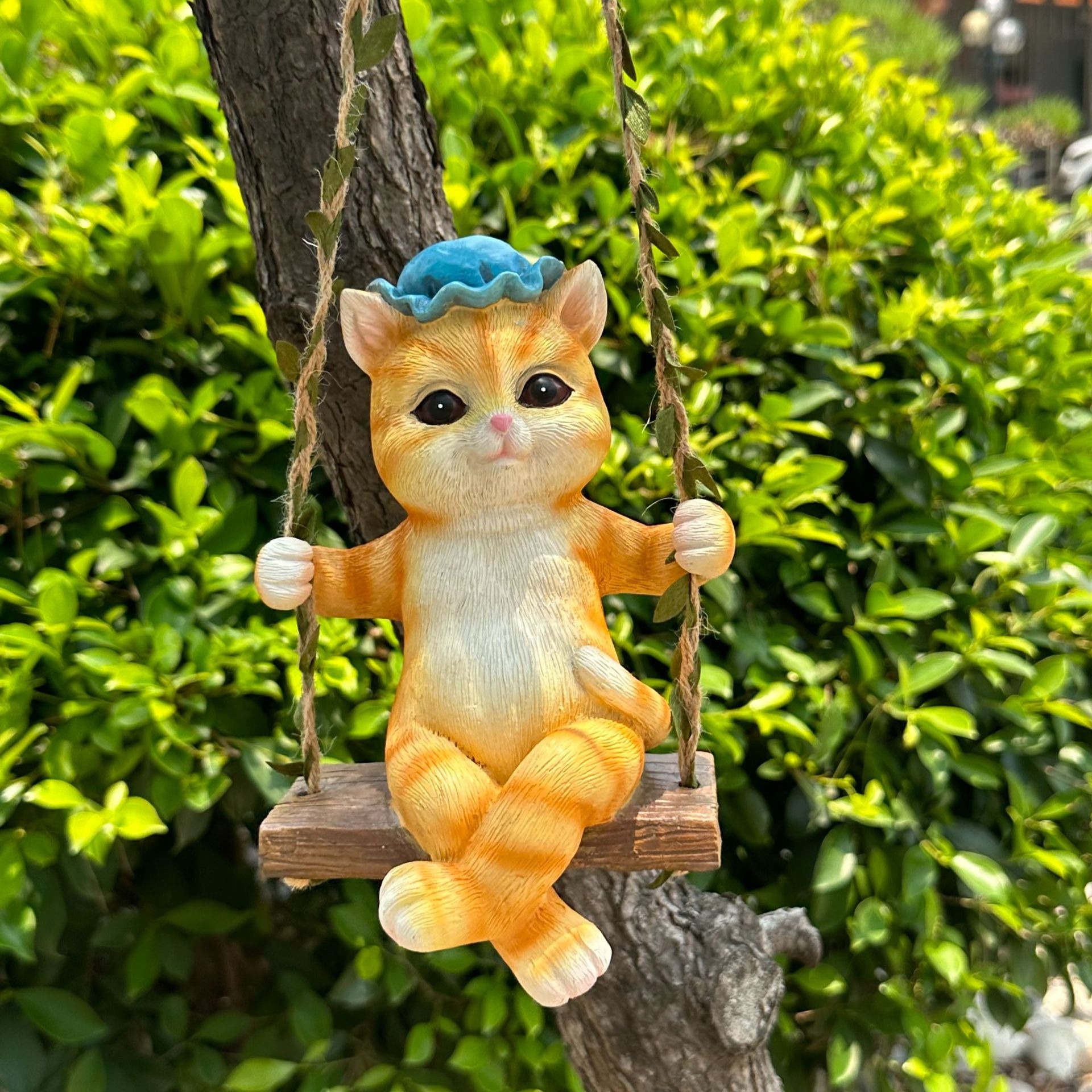 Cat Garden Outdoor Courtyard Home Resin Pendant — image 5